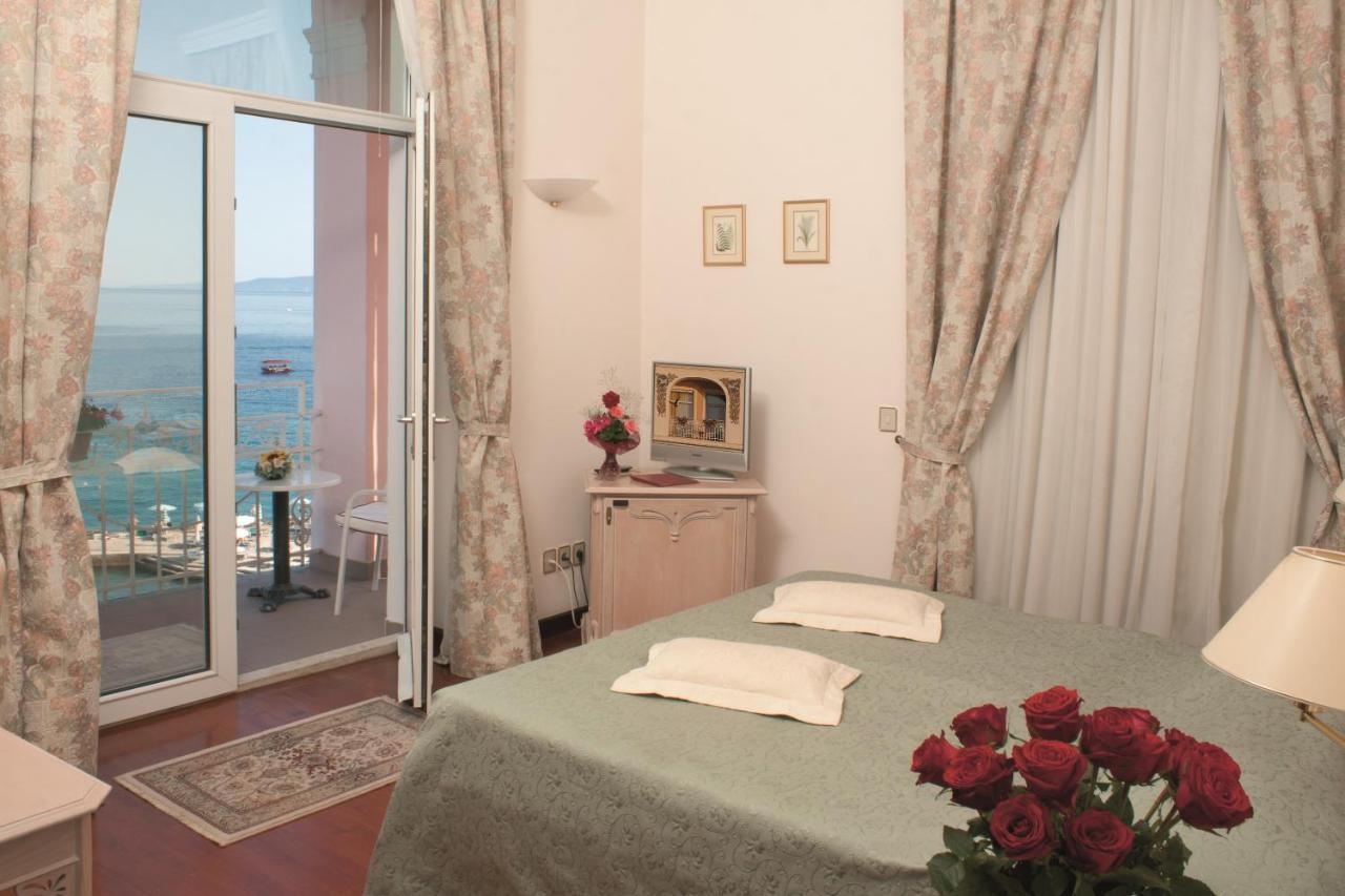 אופטיה Hotel Mozart מראה חיצוני תמונה