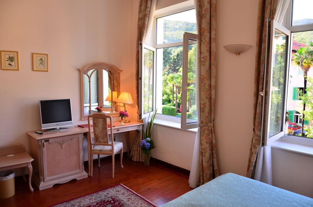 אופטיה Hotel Mozart מראה חיצוני תמונה
